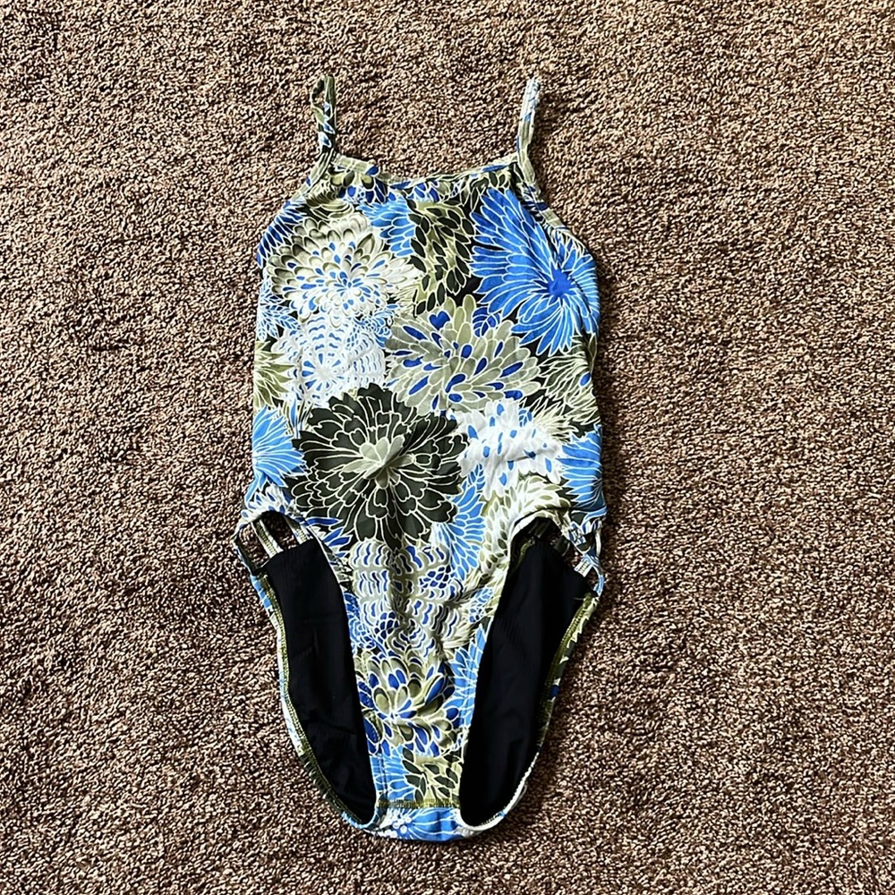 Jolyn Julian 2 One Piece Athletic Swimsuit Size 26 Green Blue Floral